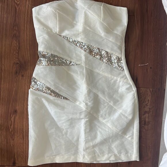 Beautiful White Sequin Dress - Never Worn - Linen Mini Strapless Dress - Small - Picture 1 of 6